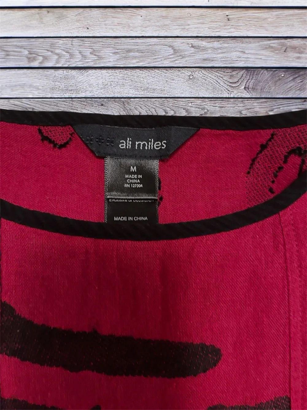 Ali Miles Magenta and Black Abstract Tunic medium